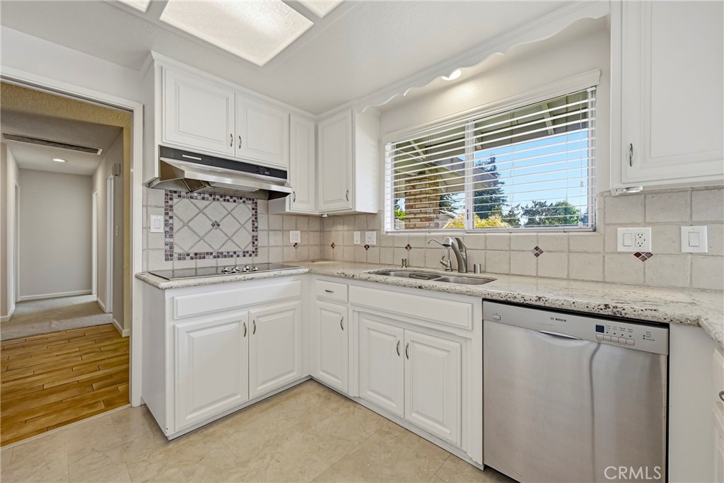 2411 Bluegrass Ln, Merced, CA 95340