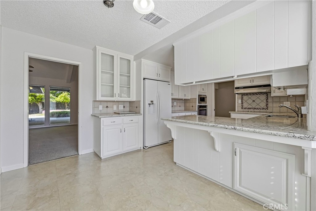 2411 Bluegrass Ln, Merced, CA 95340