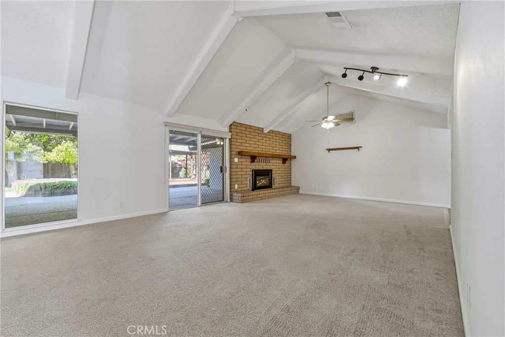 2411 Bluegrass Ln, Merced, CA 95340