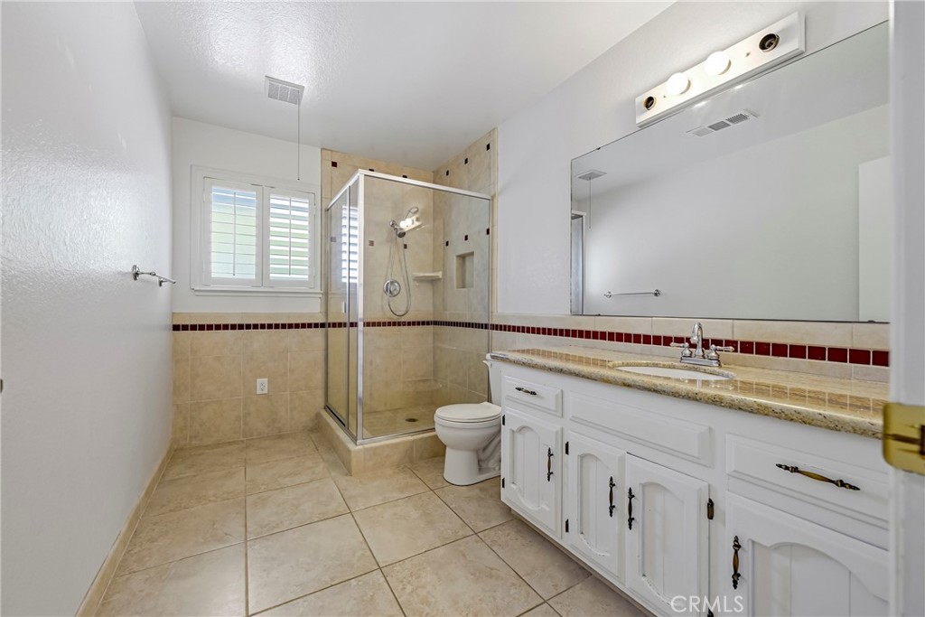 2411 Bluegrass Ln, Merced, CA 95340