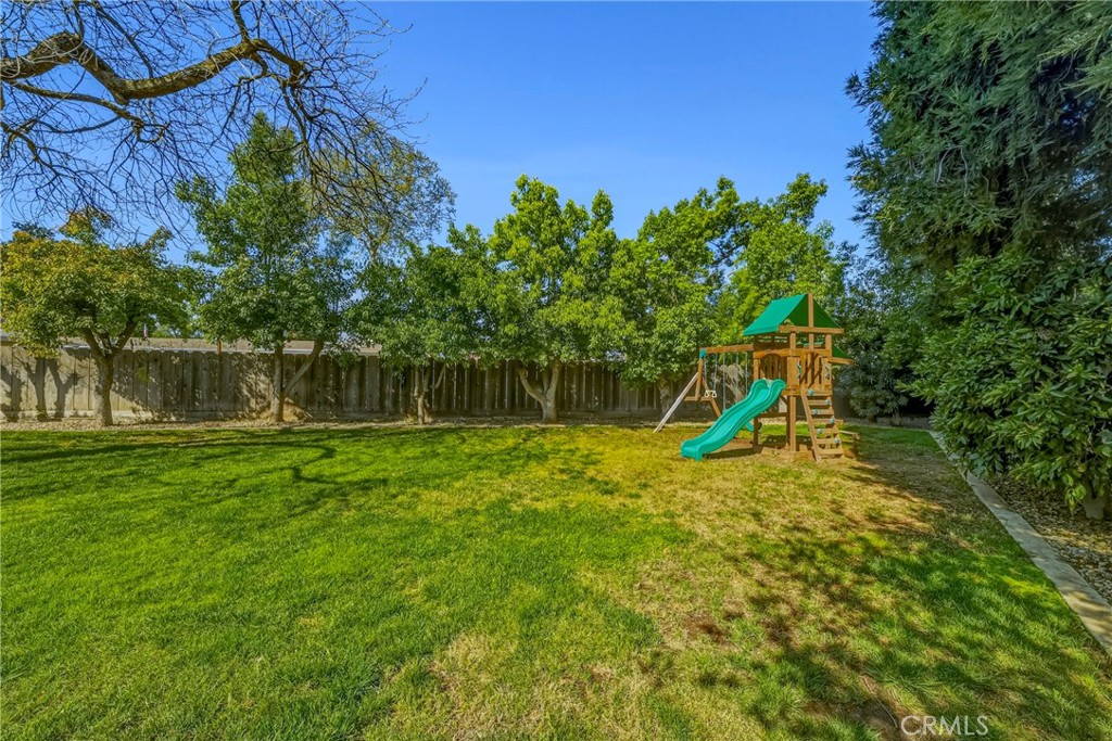 2411 Bluegrass Ln, Merced, CA 95340