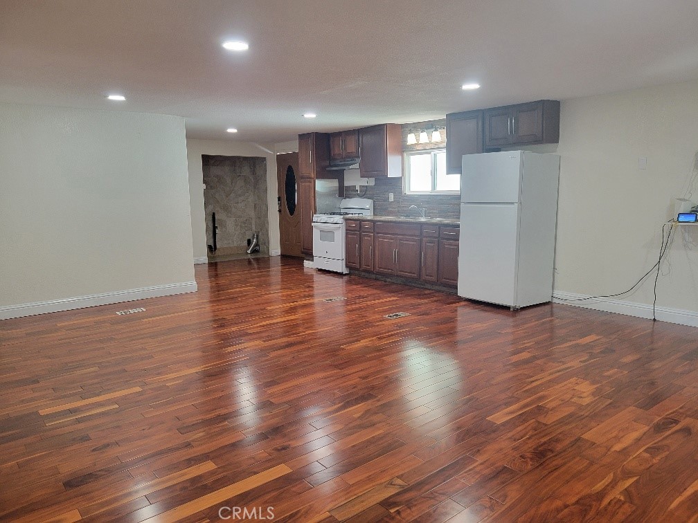 2151 E Pacheco Space 20, Los Banos, CA 93635