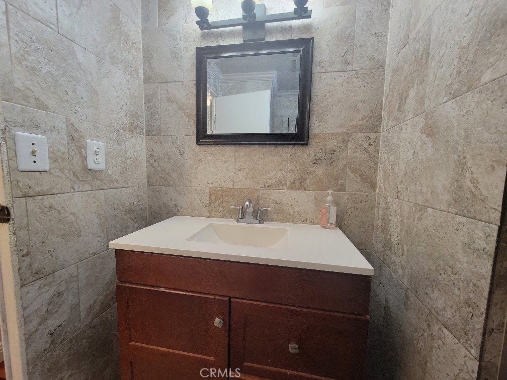 2151 E Pacheco Space 20, Los Banos, CA 93635