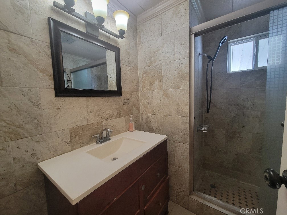 2151 E Pacheco Space 20, Los Banos, CA 93635