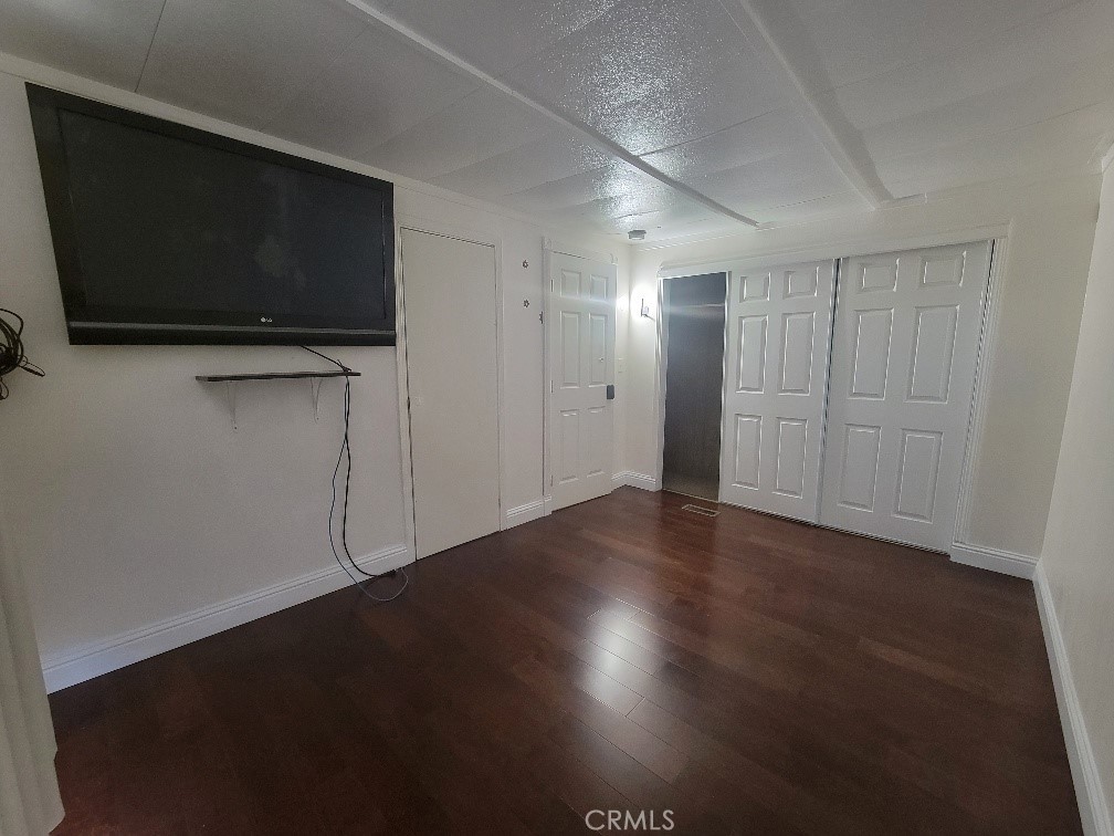 2151 E Pacheco Space 20, Los Banos, CA 93635