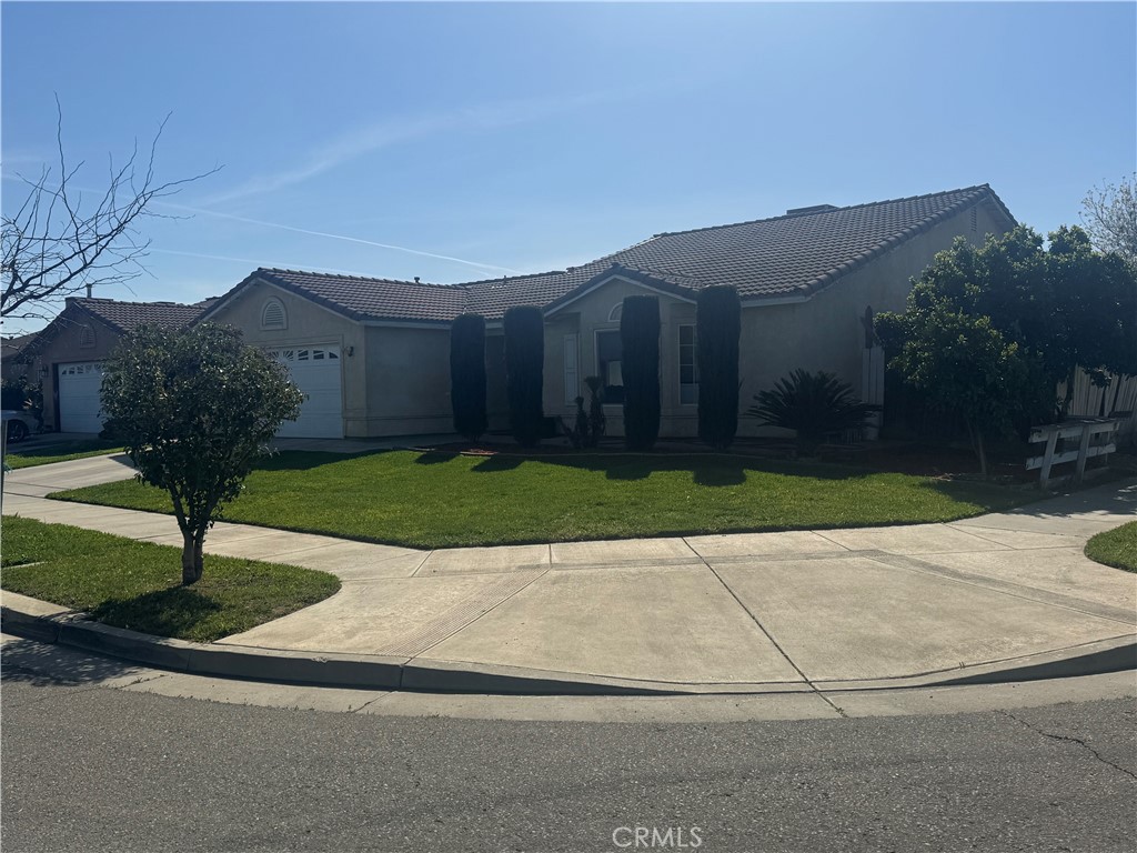 596 St Teresa Ct, Merced, CA 95341