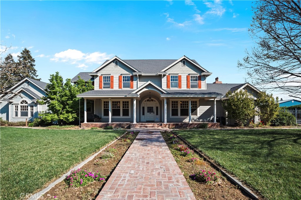 1789 E North Bear Creek, Merced, CA 95340