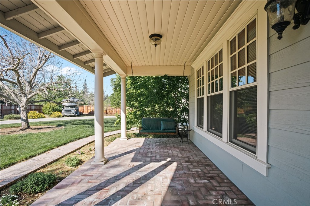 1789 E North Bear Creek, Merced, CA 95340