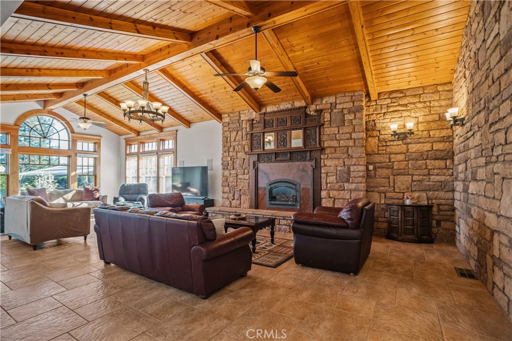 1789 E North Bear Creek, Merced, CA 95340