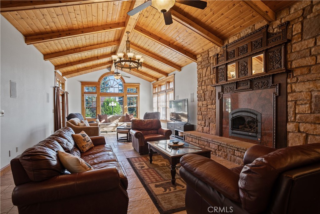 1789 E North Bear Creek, Merced, CA 95340