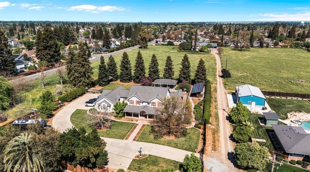 1789 E North Bear Creek, Merced, CA 95340