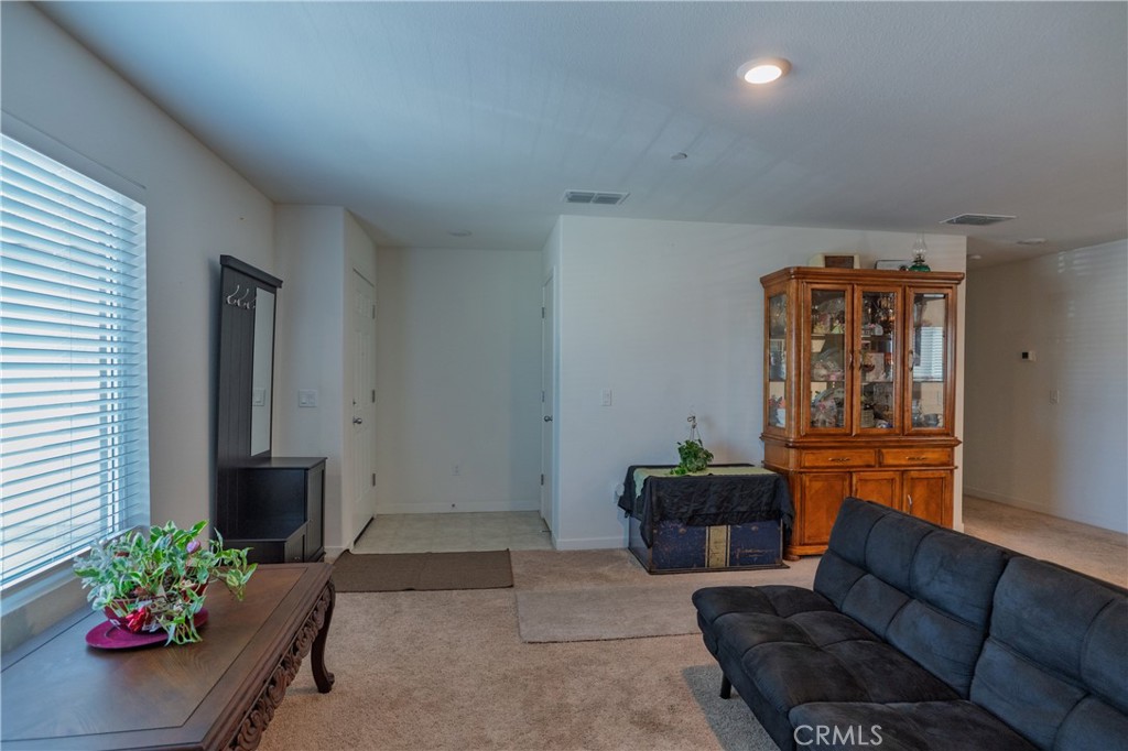 714 Dean Ct, Merced, CA 95341