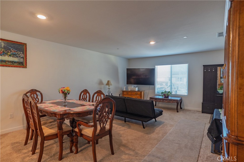 714 Dean Ct, Merced, CA 95341