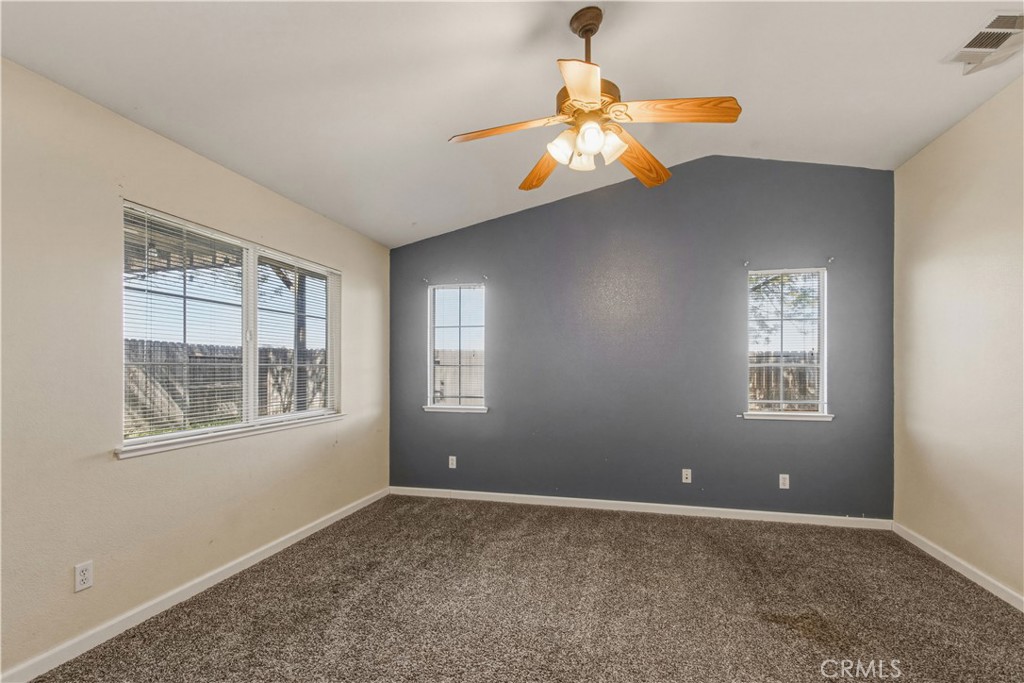 1525 La Sierra St, Merced, CA 95348