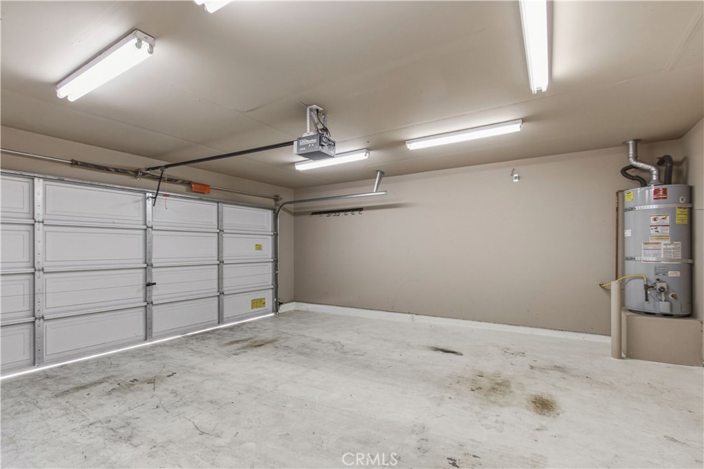 1525 La Sierra St, Merced, CA 95348