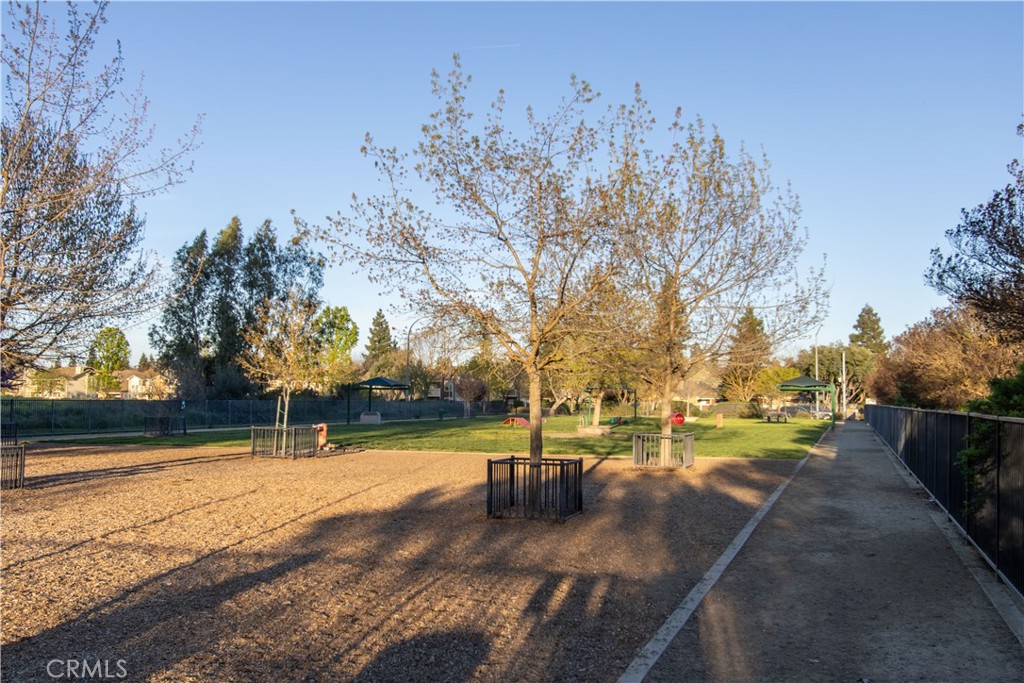 1525 La Sierra St, Merced, CA 95348