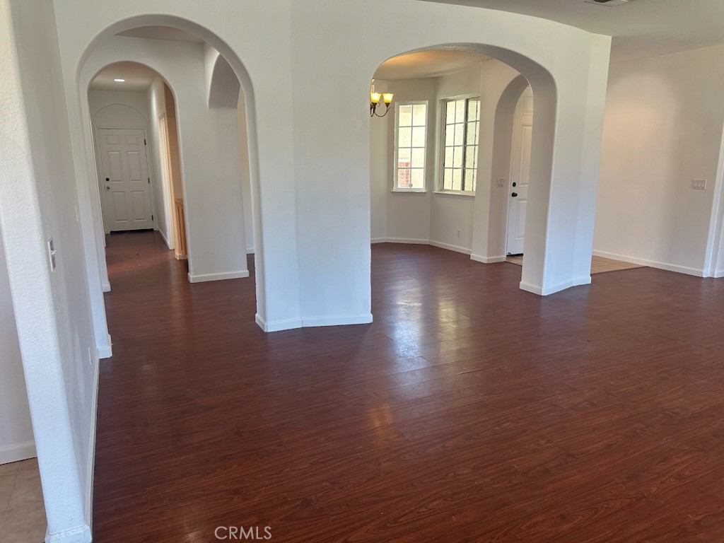 423 Pisa St, Los Banos, CA 93635