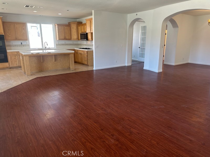 423 Pisa St, Los Banos, CA 93635