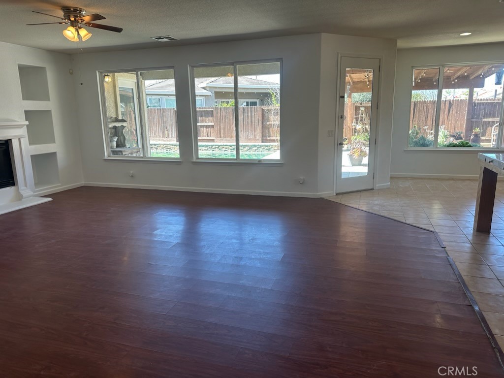 423 Pisa St, Los Banos, CA 93635