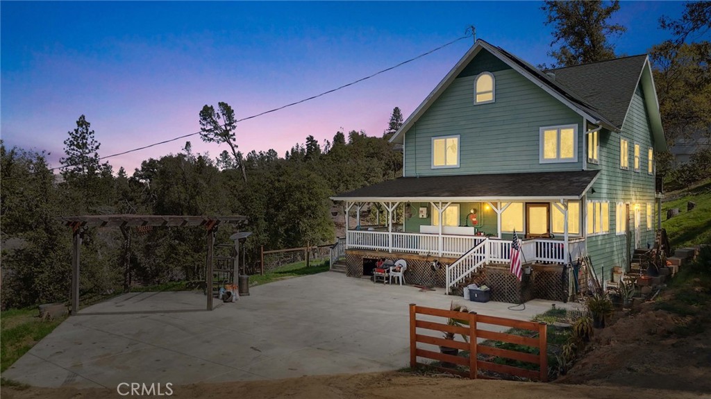 5769 Clouds Rest, Mariposa, CA 95338