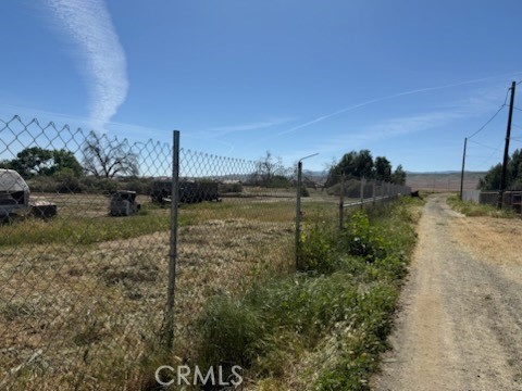 672 E Tache, Coalinga, CA 93210