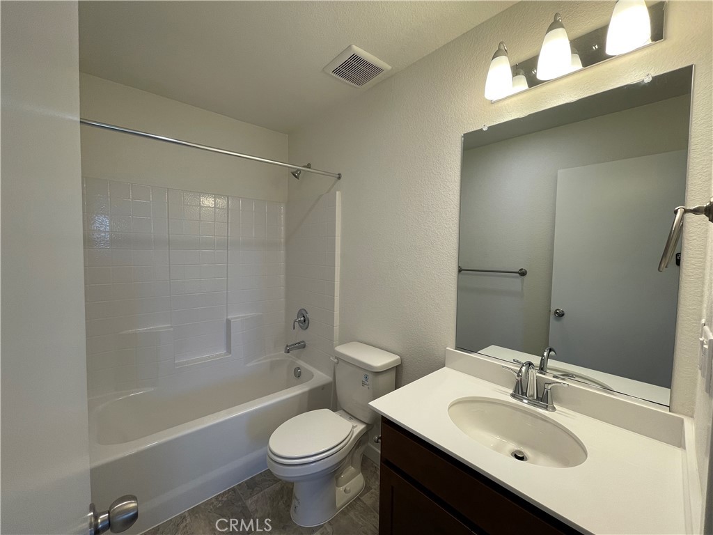 762 Stone Ridge East Ave, Merced, CA 95341