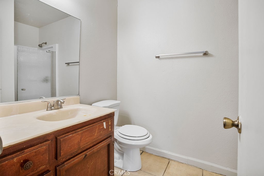 3360 R, Merced, CA 95348