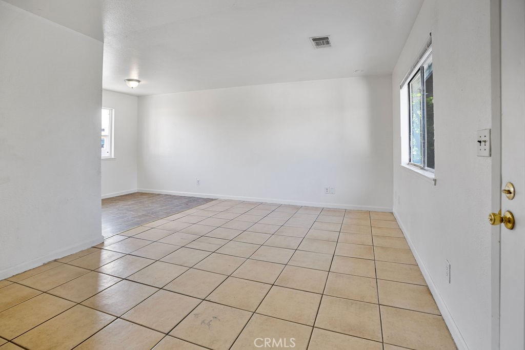 3360 R, Merced, CA 95348