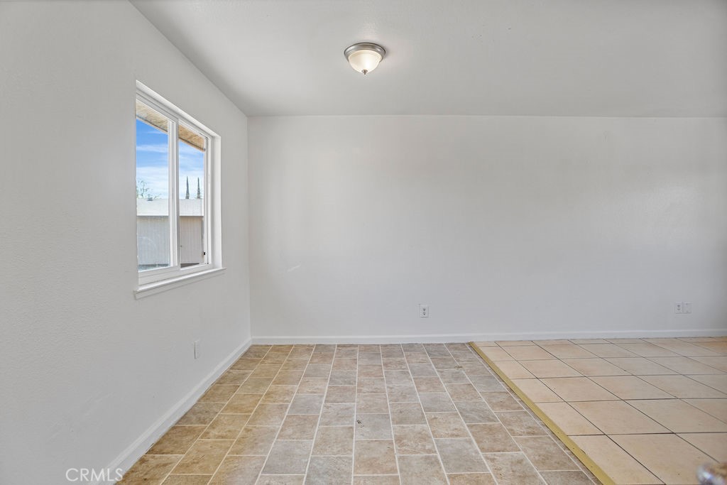 3360 R, Merced, CA 95348