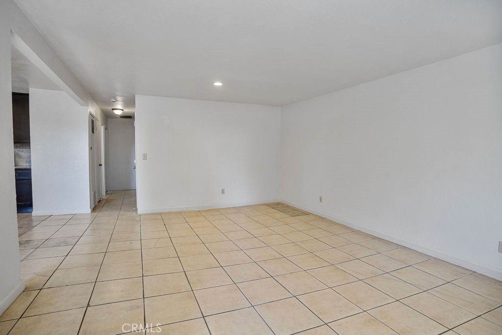 3360 R, Merced, CA 95348