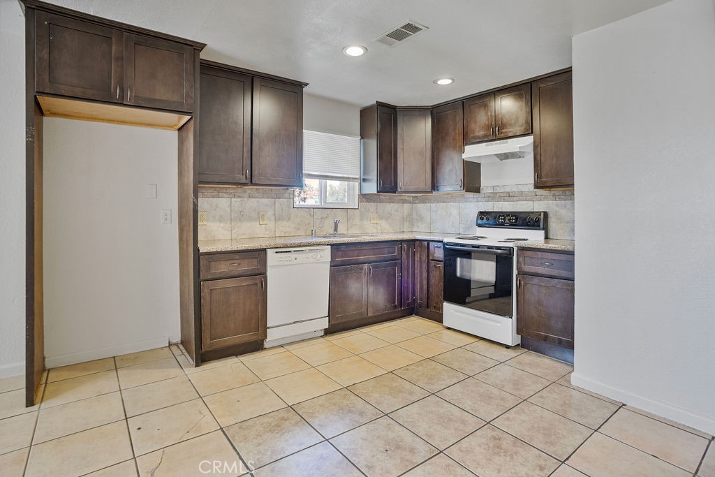 3360 R, Merced, CA 95348