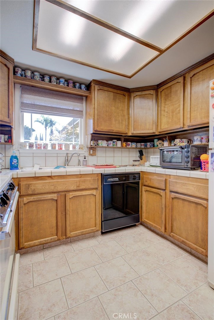 1625 Sheldon, Modesto, CA 95350