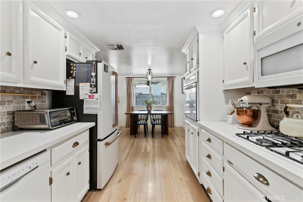 2212 Lavon, Ceres, CA 95307