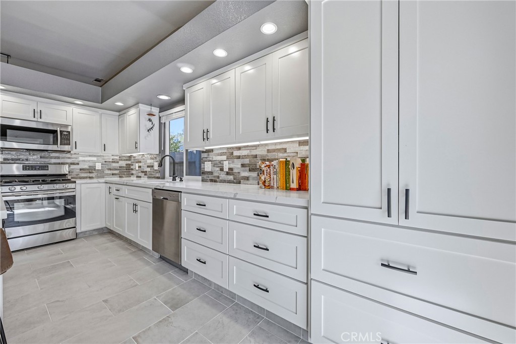 3438 Tres Logos Dr, Merced, CA 95348