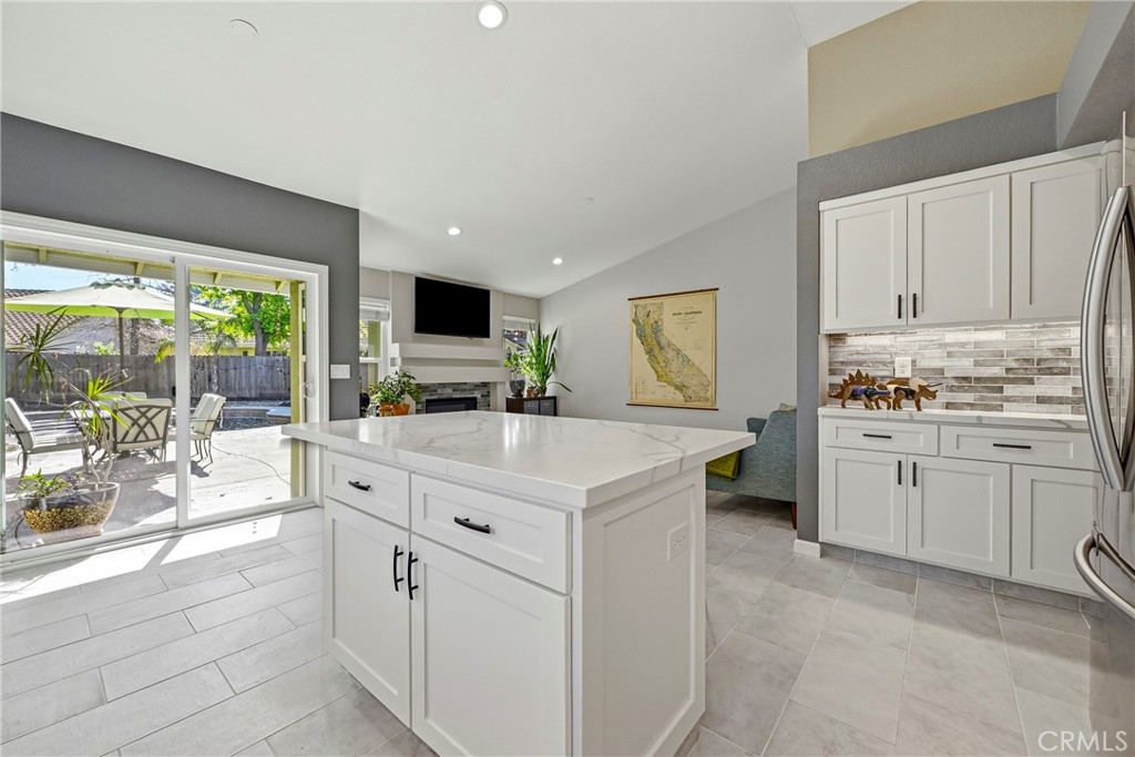 3438 Tres Logos Dr, Merced, CA 95348