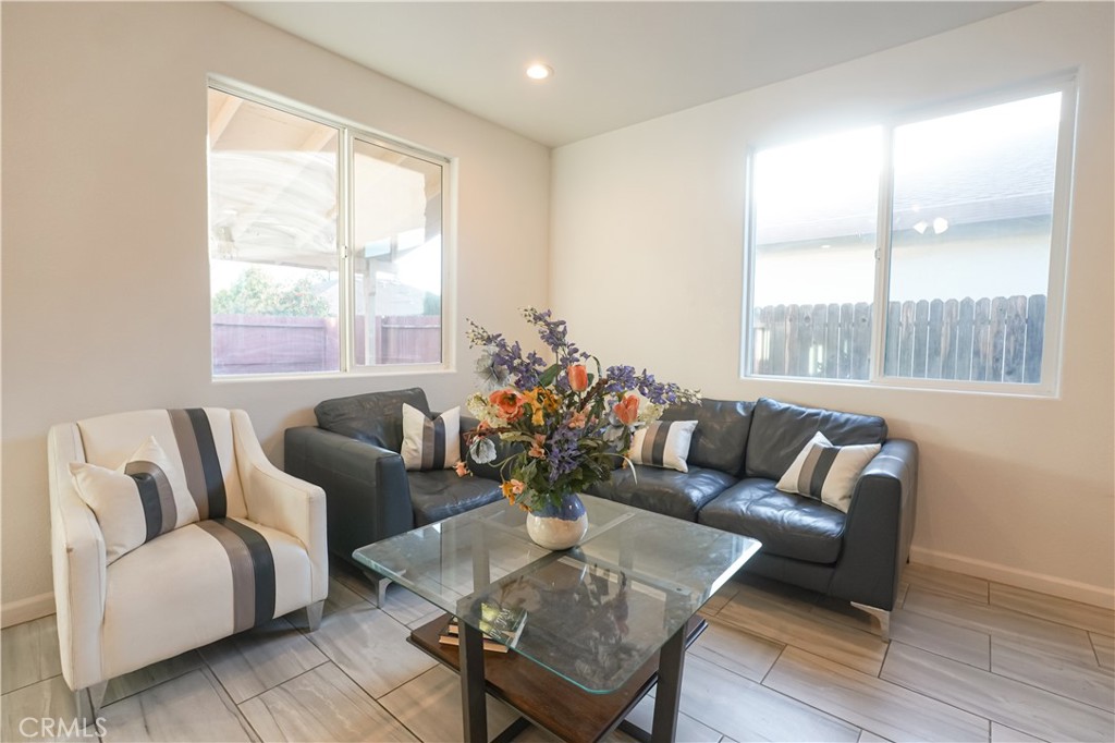 7411 Louise, Winton, CA 95388