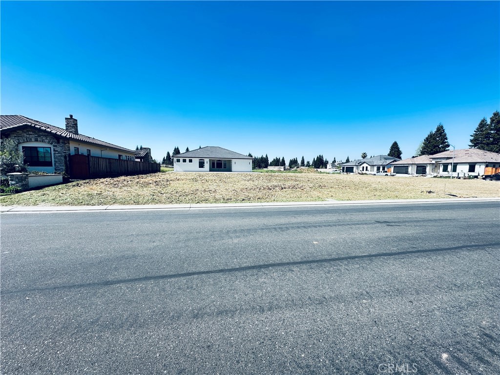 3351 Banbury, Merced, CA 95340