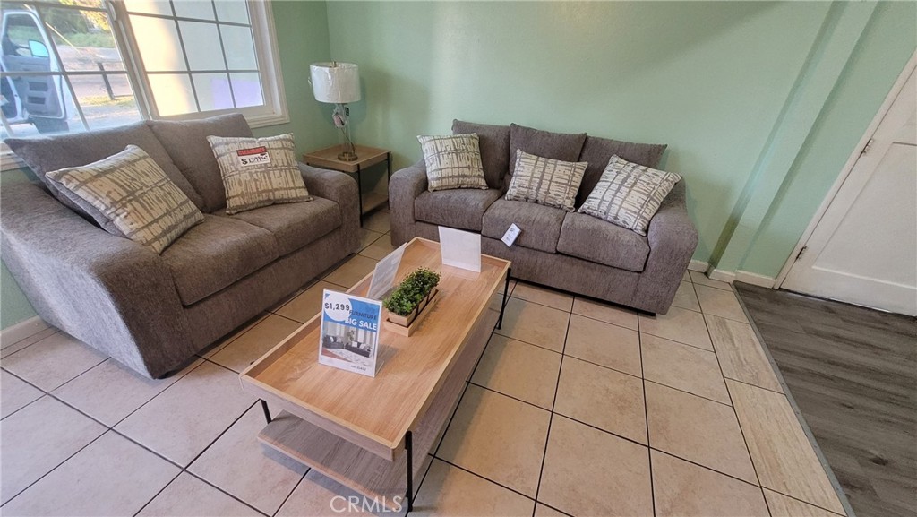 7114 Myrtle, Winton, CA 95388