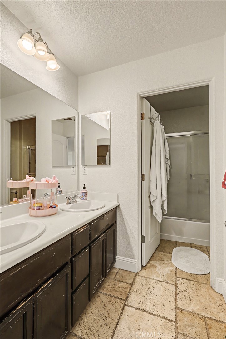 2001 Sola Ct, Atwater, CA 95301