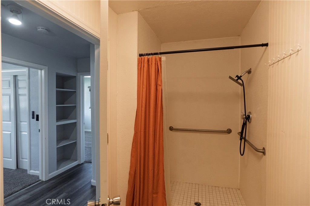 27 Emerald Dr, Merced, CA 95340