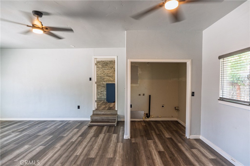 27 Emerald Dr, Merced, CA 95340