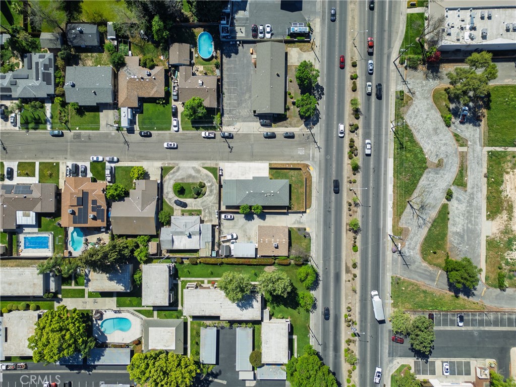 27 Emerald Dr, Merced, CA 95340