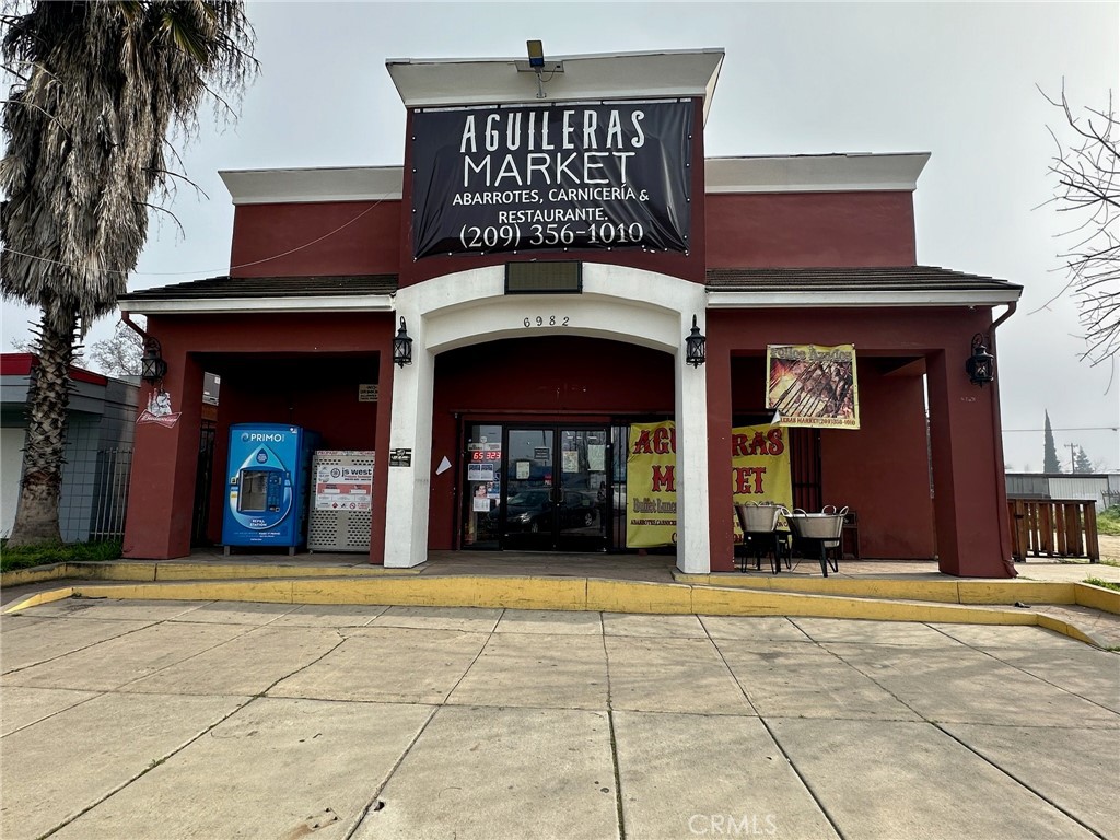 6982 N Winton Way, Winton, CA 95388