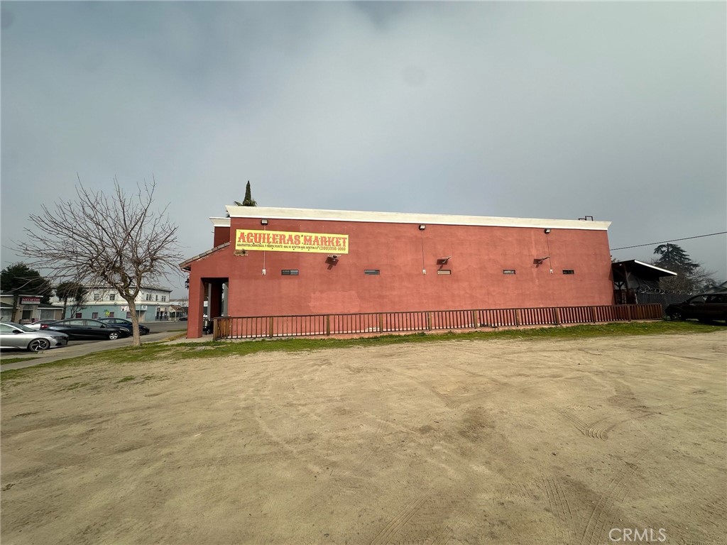 6982 N Winton Way, Winton, CA 95388