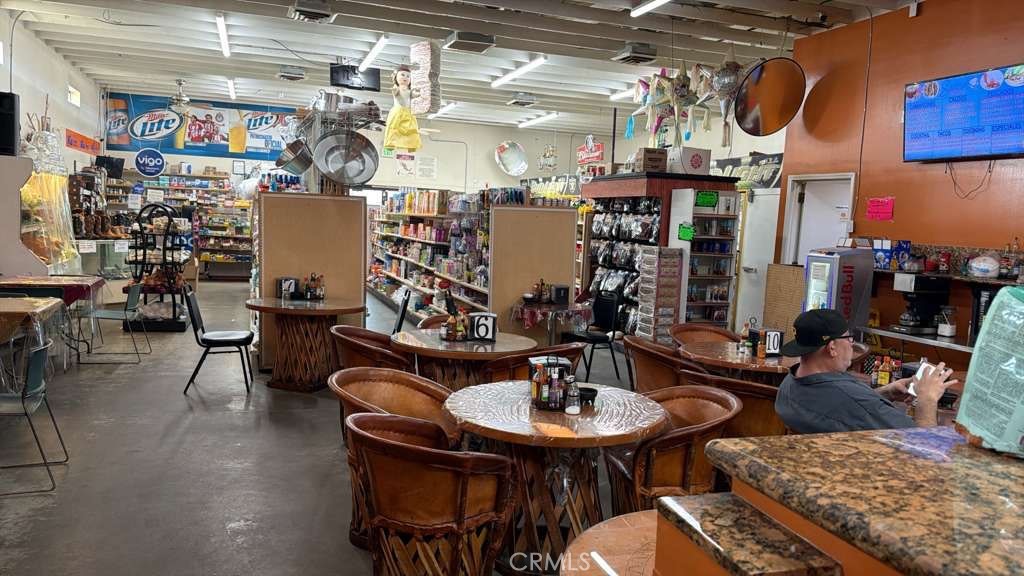 6982 N Winton Way, Winton, CA 95388