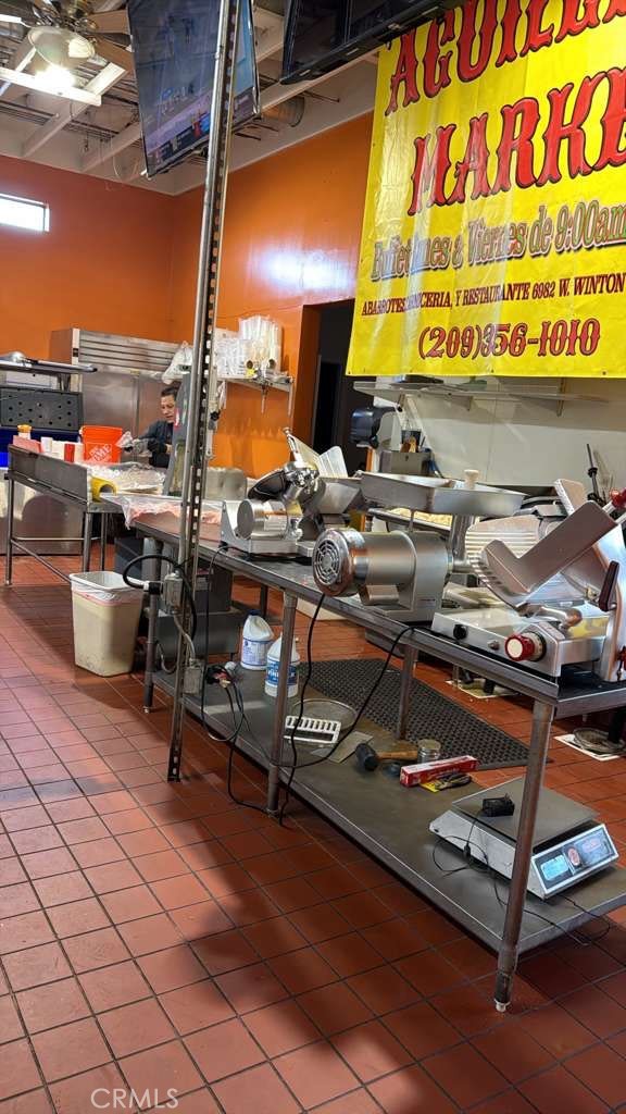 6982 N Winton Way, Winton, CA 95388