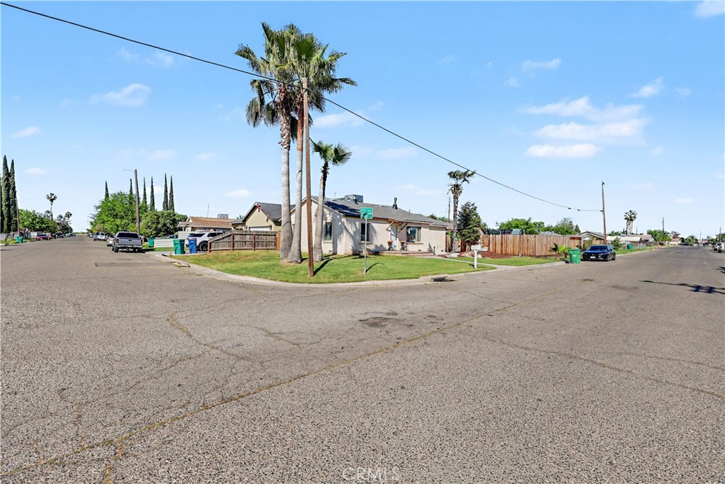 2360 Fir Ave, Merced, CA 95348