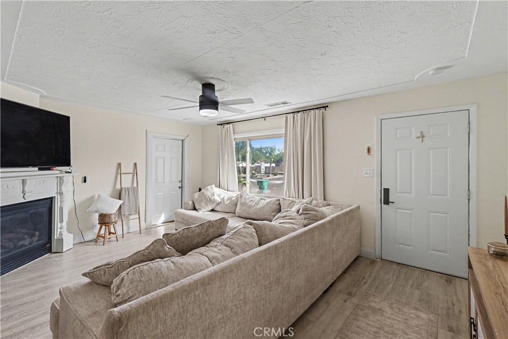 2360 Fir Ave, Merced, CA 95348