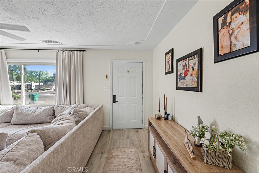 2360 Fir Ave, Merced, CA 95348