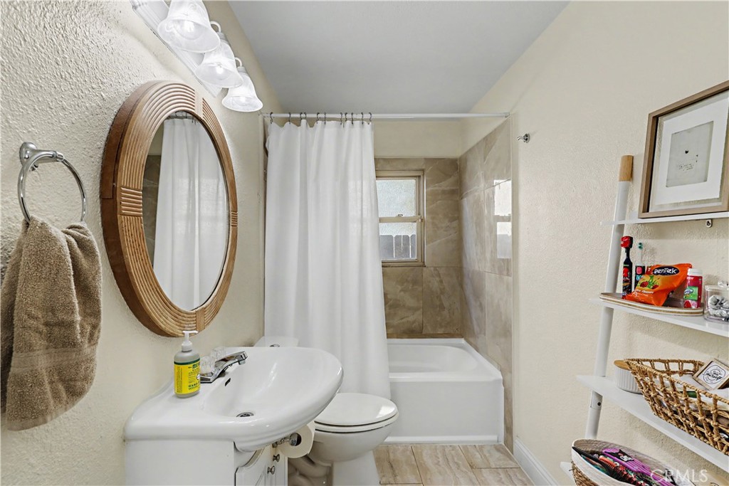 2360 Fir Ave, Merced, CA 95348